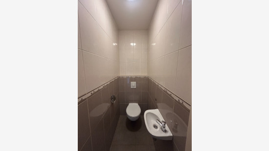 Leopoldlaan - 29 - bus 1 - 3900