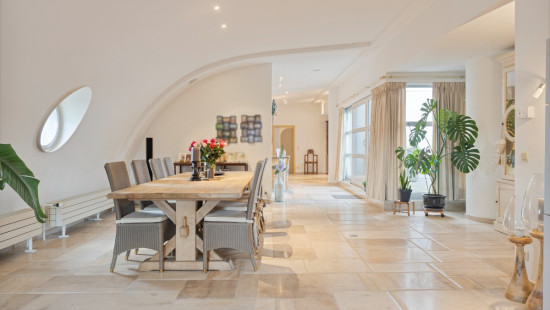 Markt - 1 - 31 - 8790