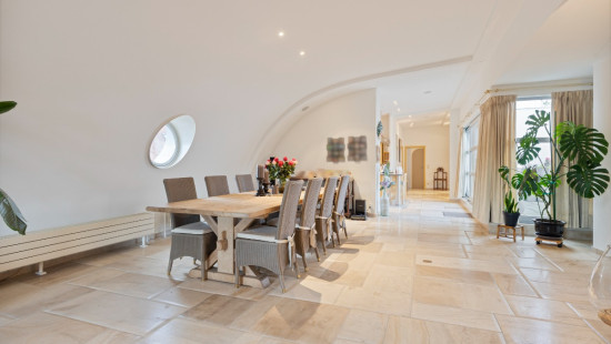 Markt - 1 - 31 - 8790