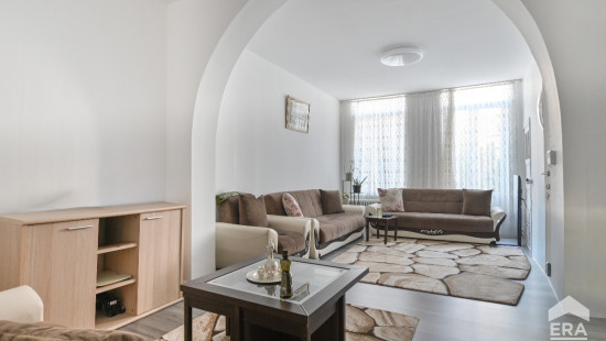 Rue des Palais - 123 - - 1030