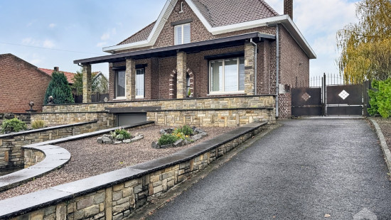 Chaussée de Bruxelles - 713 - - 6210