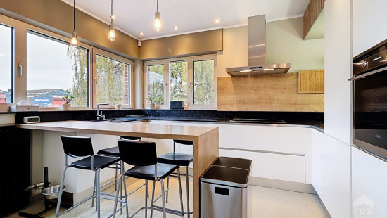 Chaussée de Bruxelles - 713 - - 6210