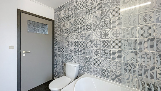 Rue de la faloise - 24 - - 6840