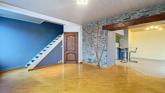 Rue de la faloise - 24 - - 6840