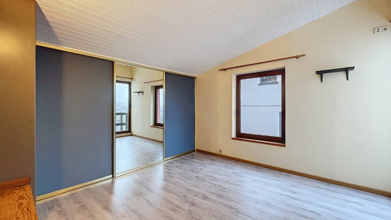 Rue de la faloise - 24 - - 6840