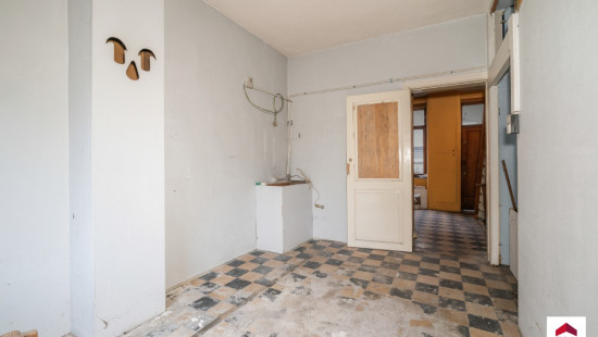 Stationsstraat - 6 - - 1630