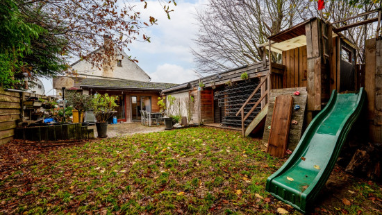 Rue de Namur - 78 - - 5380