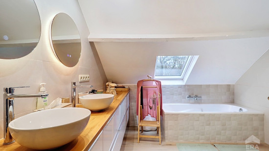 Avenue des Combattants - 123 - - 1470