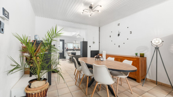 Laurierstraat - 14 - - 9280