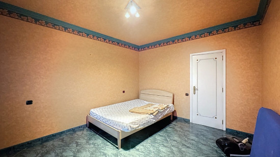 Stationlei - 57 - 02/1 - 1800