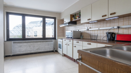 Rue Joseph Renquin - 27 - - 6600