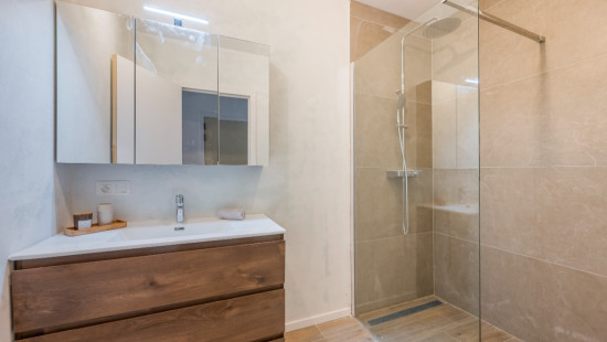 Moeie - 2A - - 0.1 - 9900