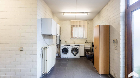 Hoogstraat - 142 - - 9340