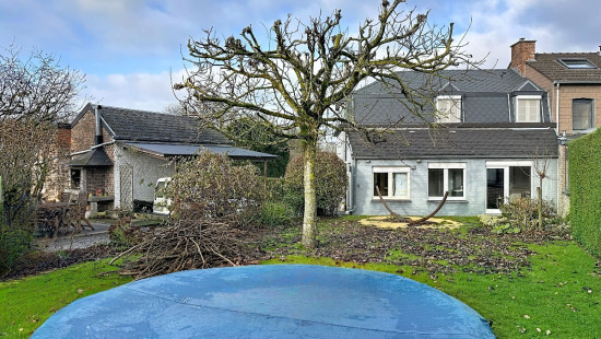 Rue de la Bourse - 89 - - 4470