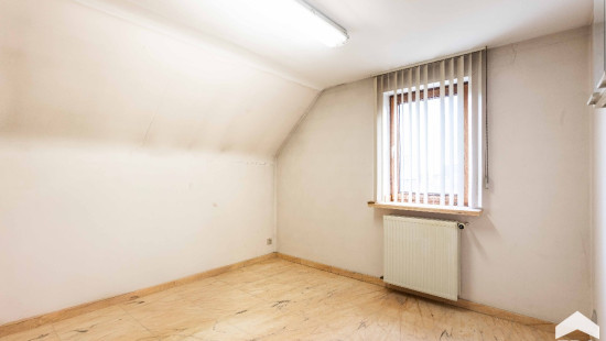 Hoogstraat - 142 - - 9340