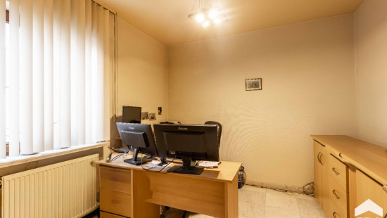 Hoogstraat - 142 - - 9340