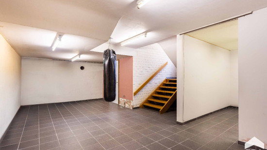 Hoogstraat - 142 - - 9340