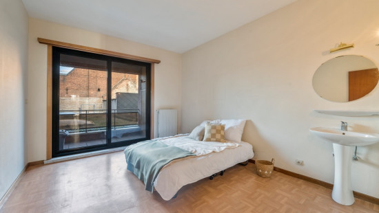 grote markt - 58 - - 9100