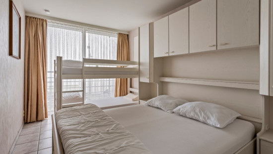 Zeedijk - 185 - B1 - 8370