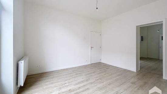 Rue Gustave Defnet - 79 - - 1060