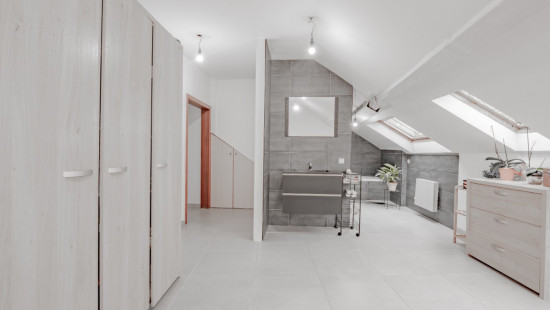 Rue Bas de la Place - 13 - - 5000