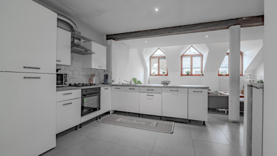 Rue Bas de la Place - 13 - - 5000