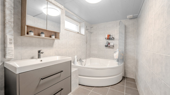 Chaussée de Tongres - 100 - - 4540