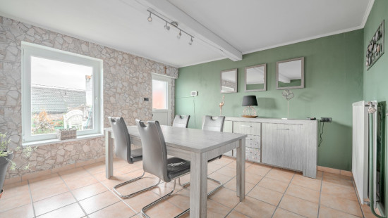 Chaussée de Tongres - 100 - - 4540