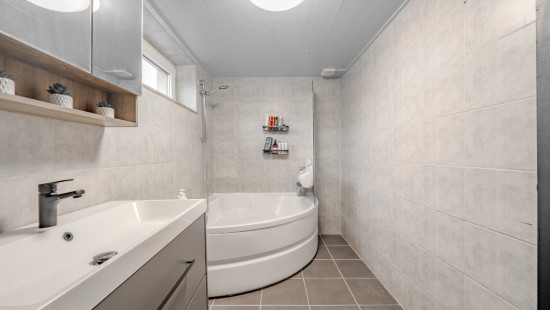 Chaussée de Tongres - 100 - - 4540