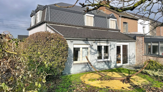 Rue de la Bourse - 89 - - 4470