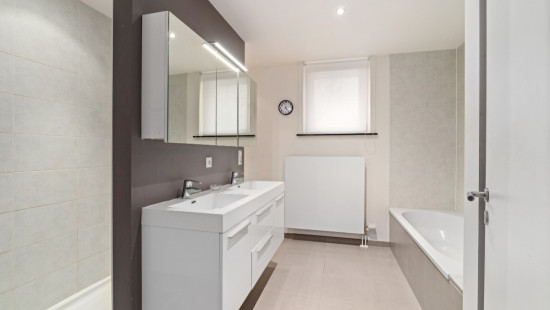 Rechtstraat - 68 - - 9042