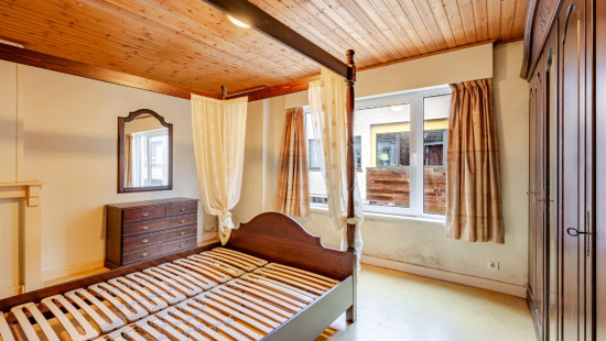 Hoogstraat - 72 - - 9960