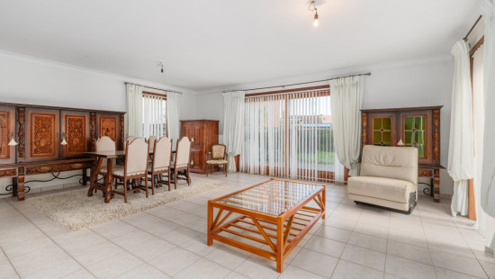 Weidestraat - 8 - - 9200