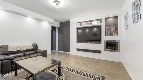 Uebergdreef - 18 - - 9160