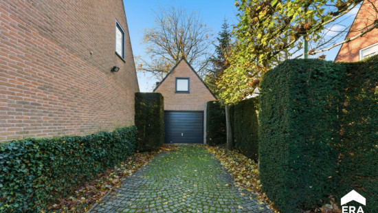 Burgemeester Deschodtlaan - 6 - - 8970