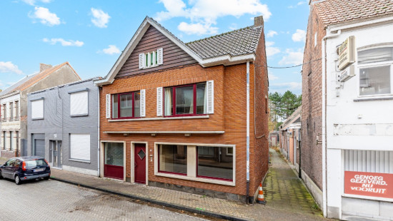 Hoogstraat - 72 - - 9960