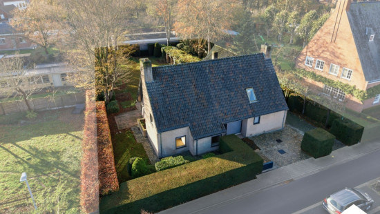 Burgemeester Deschodtlaan - 6 - - 8970