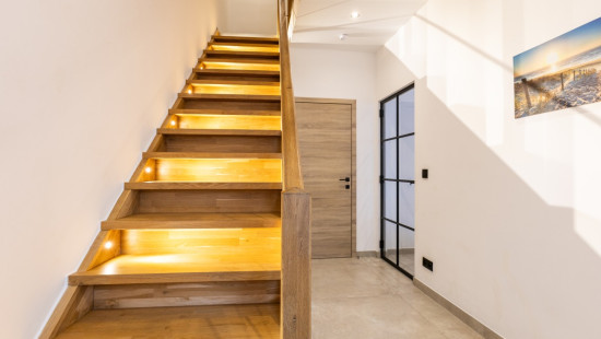 Thomas van Loostraat - 45 - - 8400