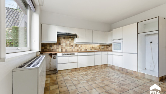 Burgemeester Deschodtlaan - 6 - - 8970