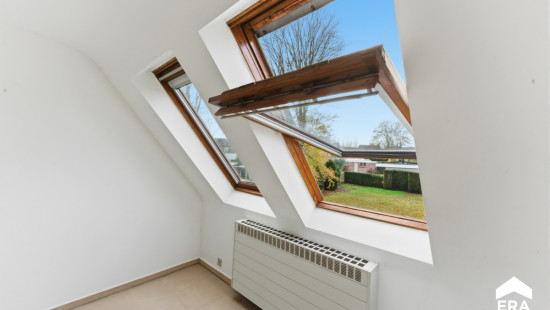 Burgemeester Deschodtlaan - 6 - - 8970