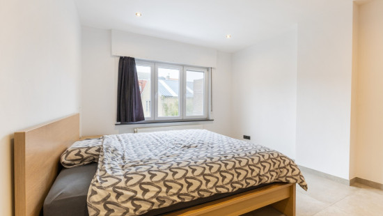 Thomas van Loostraat - 45 - - 8400