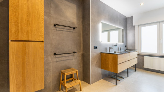 Thomas van Loostraat - 45 - - 8400