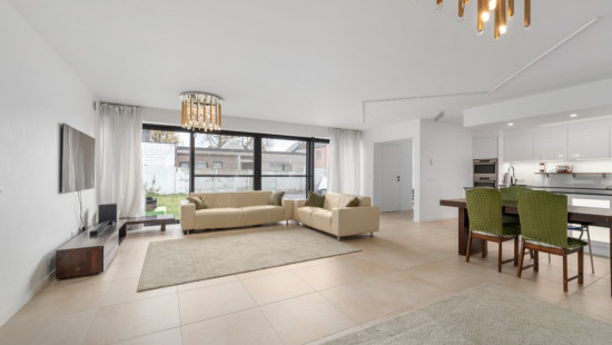 Krekelhoek - 13 - B - 9200