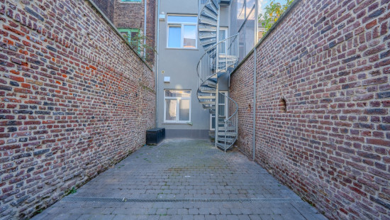 Rue Saint Léonard - 60 - 001 - 4000