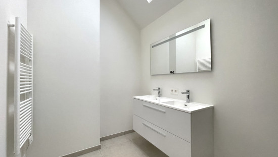 Slachthuisstraat - 64 - - 8500