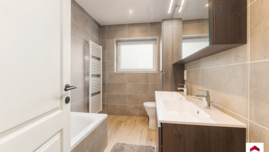 Ommegangstraat - 22 - - 9881