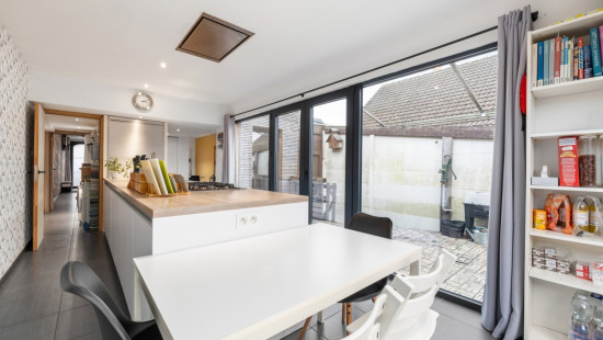 Vondelstraat - 83 - - 9280