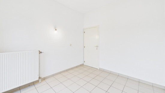 Rue Du Luxembourg - 85-1 - - 6900