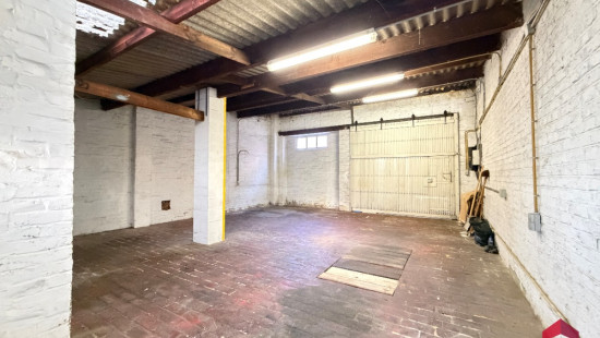 Rue Despreetz - 3 - A - 5300