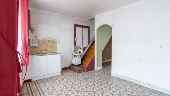 Place Faubourg - 8 - - 6840